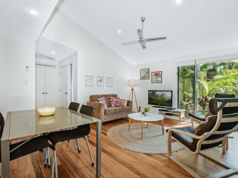 Mobys On Redgum 11 - Tourism Townsville 1