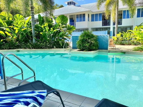 Lagoons Swim Out 2 Bedroom - Tourism Townsville 6
