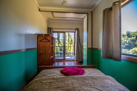 Jackaroo Treehouse Mission Beach - Tourism Townsville 6