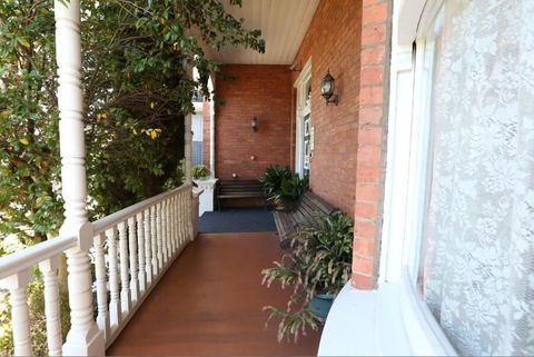 Kilmarnock House - Tourism Townsville 0