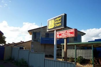 Esperance Beachfront Resort - Tourism Townsville 1
