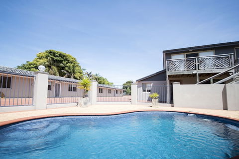 Archipelago Apartments - Tourism Townsville 3