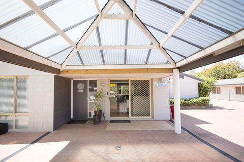 Archipelago Apartments - Tourism Townsville 5
