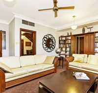 Mandalay Luxury Stay - Tourism Townsville