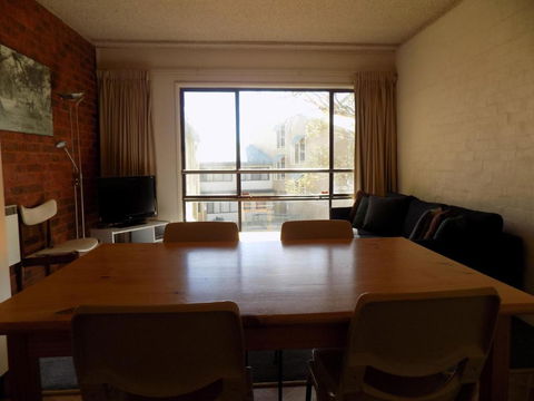 Kirwan Apartments 27 - Tourism Townsville 1