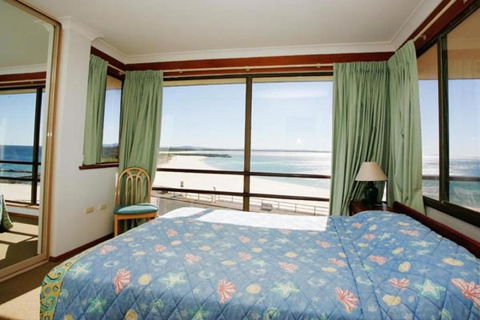 El Sandi Unit 10 14 18 North Street - Tourism Townsville 5