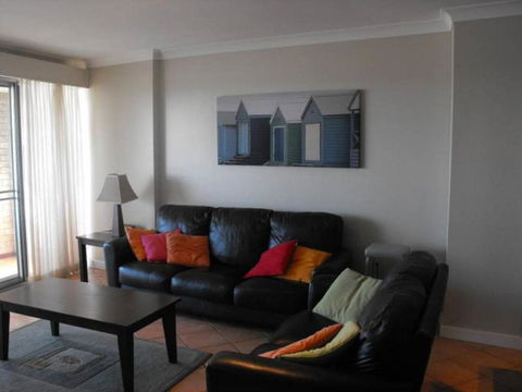 El Sandi Unit 10 14 18 North Street - Tourism Townsville 2