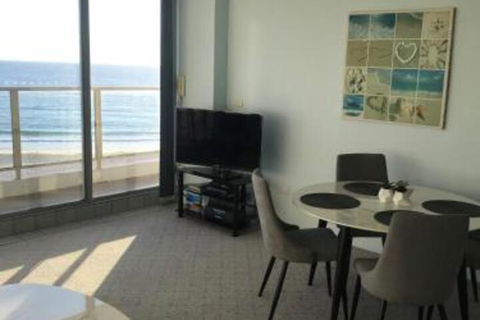 Ebbtide Unit 23 2 6 North St. Forster - Tourism Townsville 1