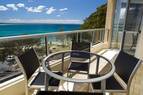 Beachpoint Unit 401 28 North Street - Tourism Townsville 6