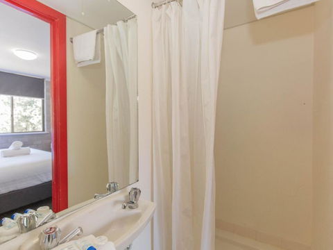 Tanderra 18 / 28 Park Road - Tourism Townsville 4