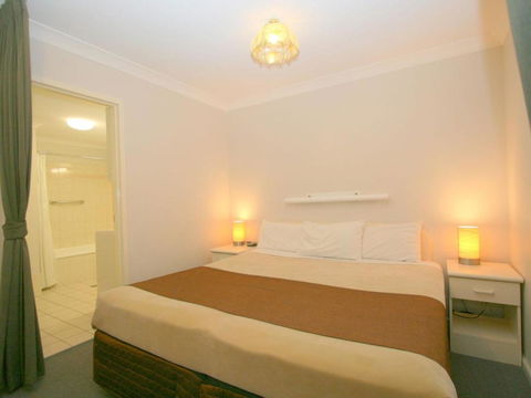 Horizons 417 / 10 Kosciuszko Road - Tourism Townsville 5
