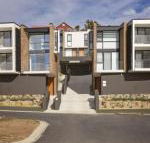 Chilam B Sophisticated style with views to the lake  mountains - Tourism Townsville