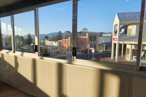16 Lakeview Plaza - Tourism Townsville 2