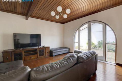 31 Rest Point Absolute Waterfront With Jetty - Tourism Townsville 3