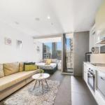 A Charming Studio With Stunning City Views - Tourism Townsville 0