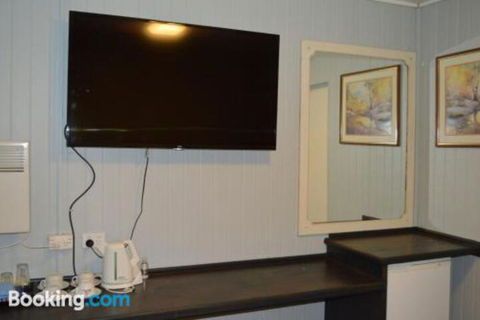 3 Lakeview Plaza - Tourism Townsville 3