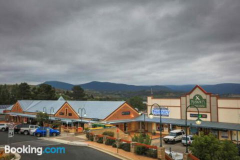 2 Lakeview Plaza - Tourism Townsville 2