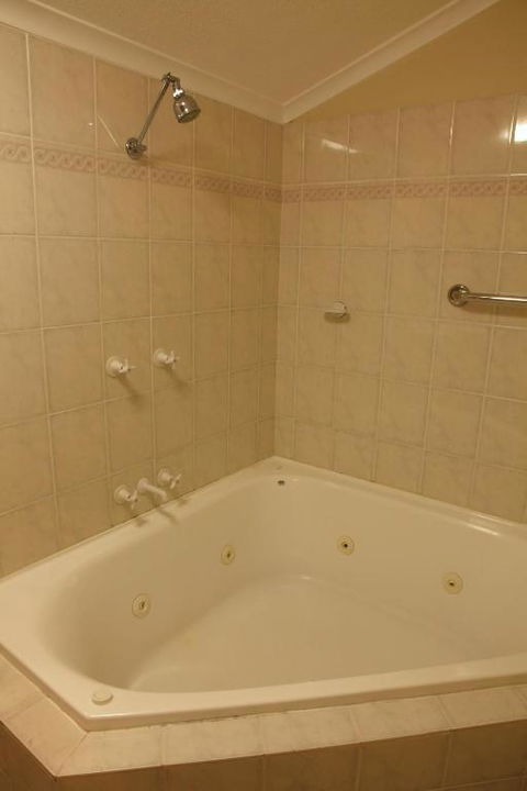 Horizons Resort Suite 303 - Tourism Townsville 4