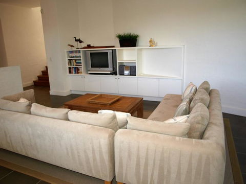 8 On COAST (4 Night Min) - Tourism Townsville 3