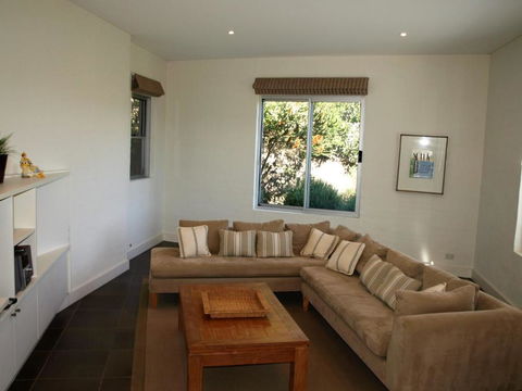 8 On COAST (4 Night Min) - Tourism Townsville 6