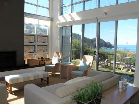 8 On COAST (4 Night Min) - Tourism Townsville 1