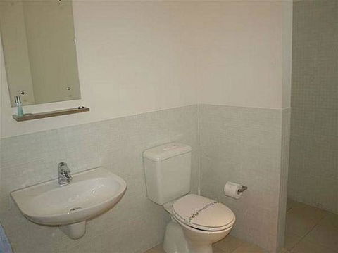 8 On COAST (4 Night Min) - Tourism Townsville 4