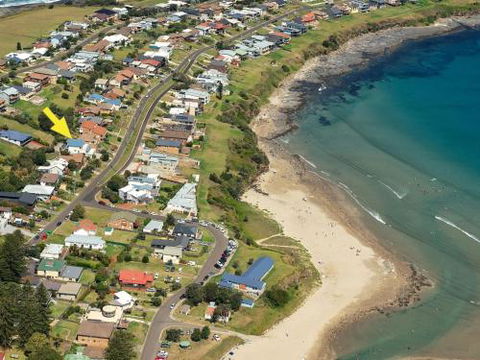 VIEWTOPIA Gerroa 4pm Check Out Sundays - Tourism Townsville 1
