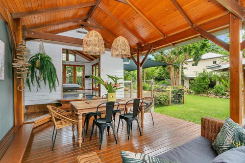 Lazenby Lodge - Tourism Townsville 3