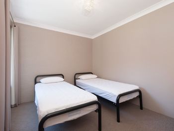 Nicholli Bay Parklands Unit 34 / 2 Gowrie Avenue - Tourism Townsville 3