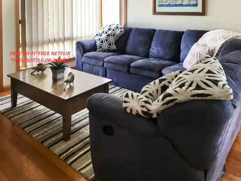 Rye Sleeps 10, Great Weekender - Tourism Townsville 5