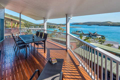 Casuarina 13 On Hamilton Island - Tourism Townsville 0