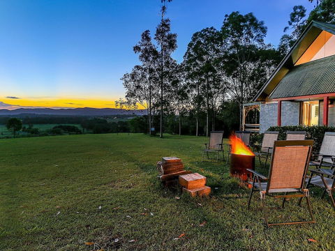 Vineyard Hill - Tourism Townsville 1
