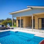 Mandalay Villas - Villa 2 - Tourism Townsville 0