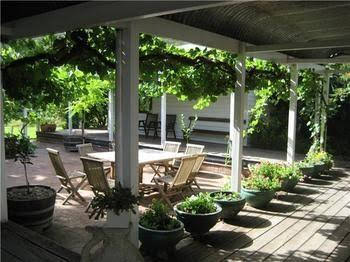 Avoca House & Cottage Accommodation - Tourism Townsville 0