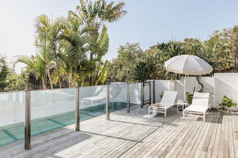 Cape Beach House - Tourism Townsville 7