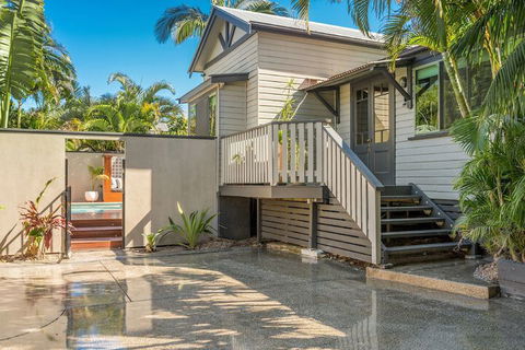 A PERFECT STAY - 3 Little Pigs - Tourism Townsville 1