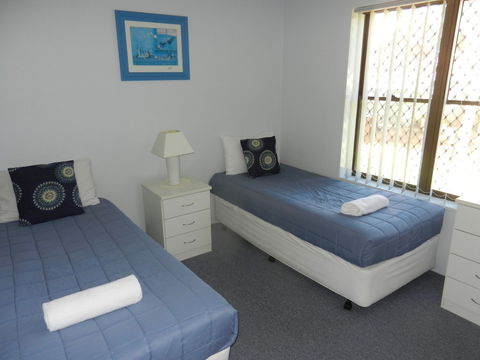 Kalua Holiday Apartments - Tourism Townsville 6