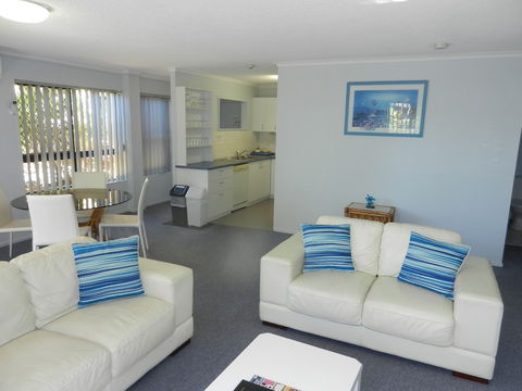 Kalua Holiday Apartments - Tourism Townsville 4