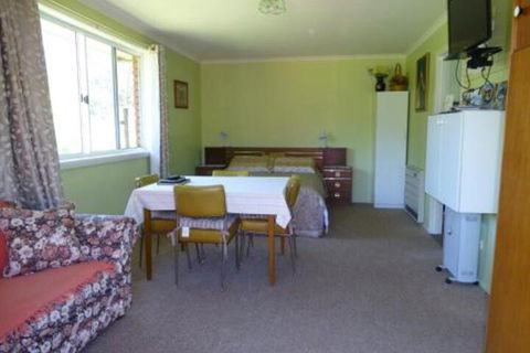 Quamby Pines Chalet - Tourism Townsville 7