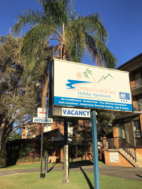 Sandcastles Holiday Apartments - Tourism Townsville 1