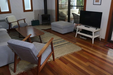 A Beach House At Byron - Tourism Townsville 4