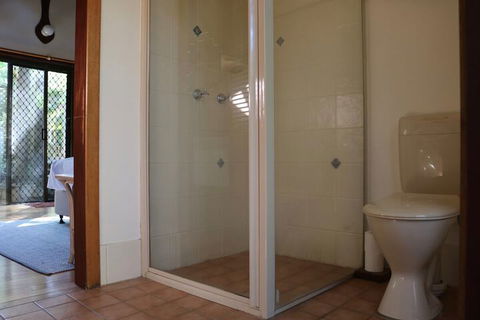 A Beach House At Byron - Tourism Townsville 3