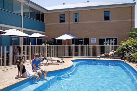 Coffs Harbour YHA Hostel / Backpackers - Tourism Townsville 1