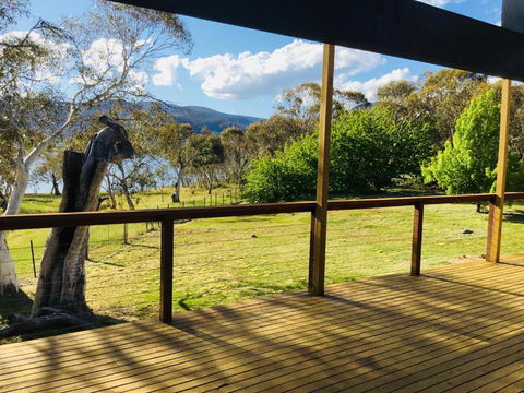 Beulah By The Lake - Tourism Townsville 3