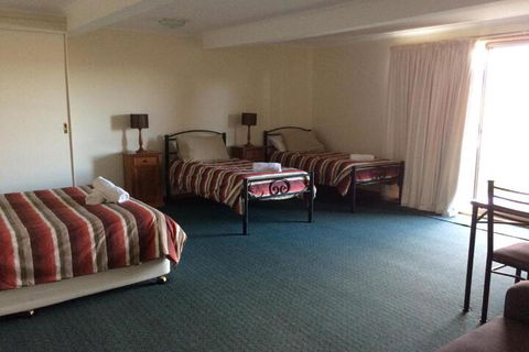 Glengarry 1 - Tourism Townsville 4