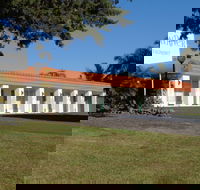 Moon River Motor Inn - Tourism Townsville