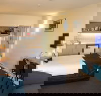 Shoreline Hotel - Tourism Townsville