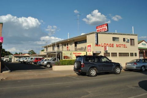 A & A Lodge Motel Emerald - Tourism Townsville 0