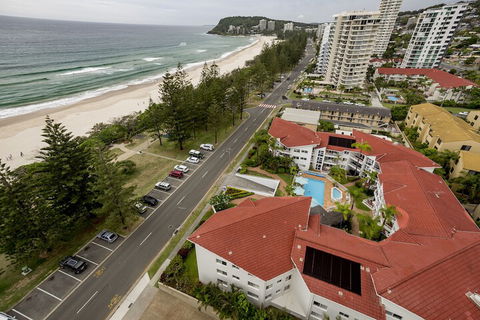 Le Beach Apartments - Tourism Townsville 2