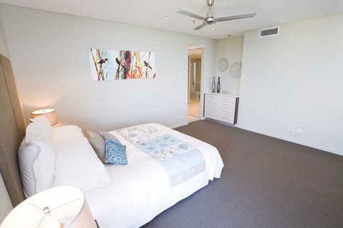 One30 Esplanade Serviced Apartments - Tourism Townsville 3